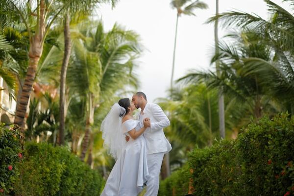 christian-diaz-Tg_Du1s-WU0-unsplash (1)